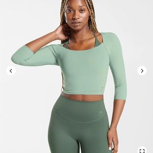 ELEVATE 3/4 SLEEVE CROP TOP
Desert Sage Green